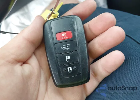 2022 Toyota Rav4 Xle Premium from USA, damaged, VIN 2T3C1RFVXNW210951